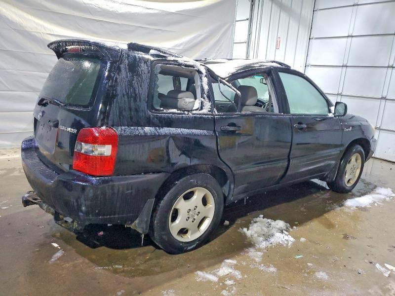 Photo 3 from auction – 2005 TOYOTA HIGHLANDER with VIN JTEEP21A850108969
