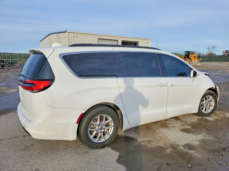 Photo 3 from auction – 2022 CHRYSLER PACIFICA T with VIN 2C4RC1BG2NR162062