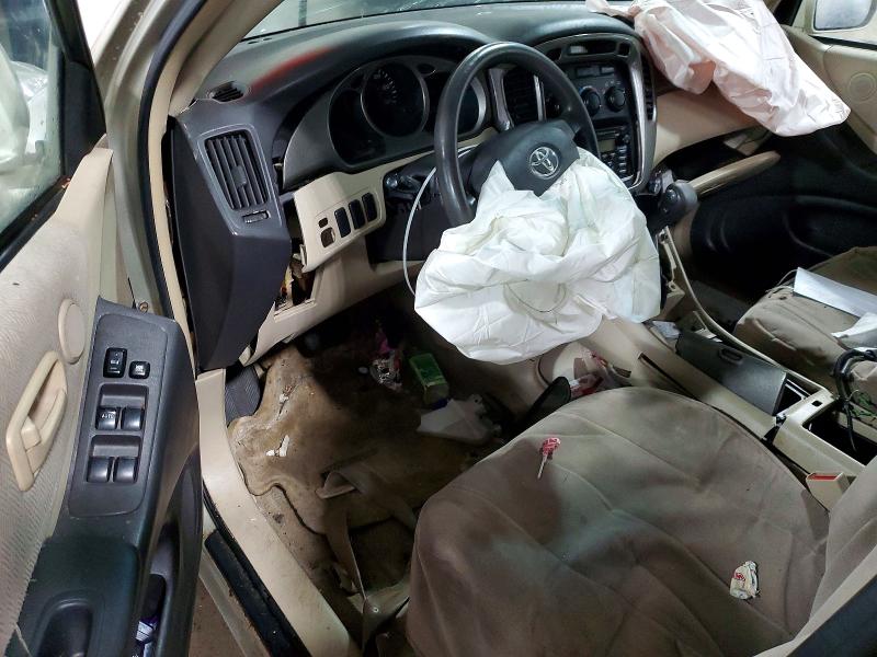 Photo 8 from auction – 2003 TOYOTA HIGHLANDER with VIN JTEHF21A630106974