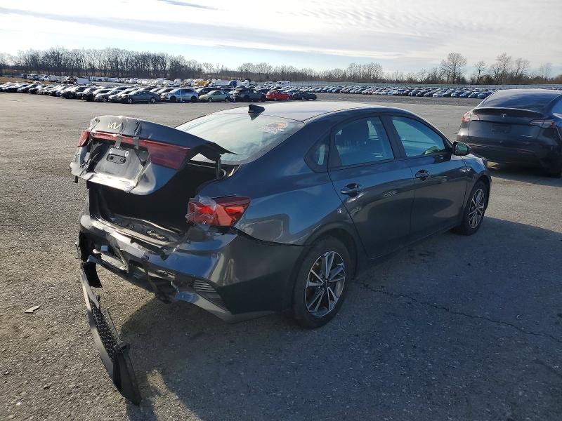 Photo 3 from auction – 2022 KIA FORTE FE with VIN 3KPF24AD5NE464476