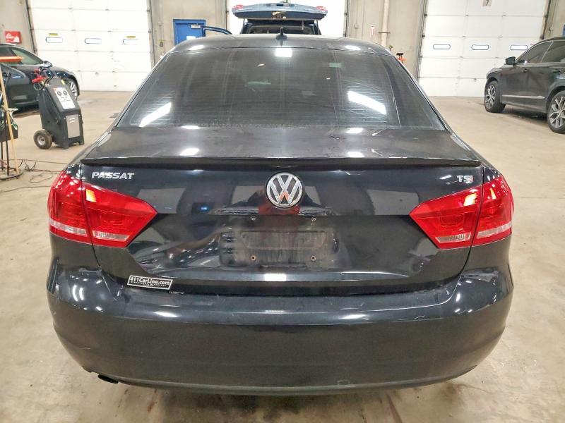 Photo 6 from auction – 2015 VOLKSWAGEN PASSAT S with VIN 1VWAT7A30FC103663