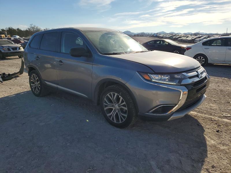 Photo 4 from auction – 2018 MITSUBISHI OUTLANDER with VIN JA4AD2A39JZ059522