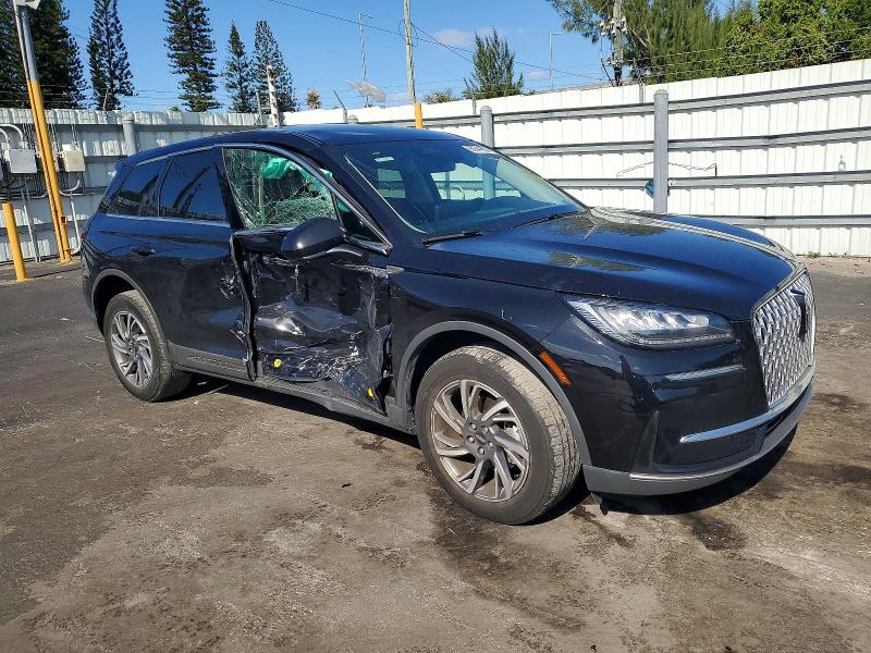 Photo 4 from auction – 2023 LINCOLN CORSAIR with VIN 5LMCJ1CA7PUL24563