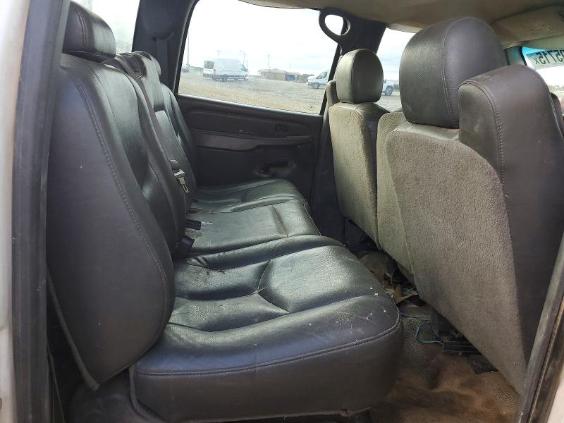 Photo 10 from auction – 2004 CHEVROLET SILVERADO with VIN 1GBJC33234F268798