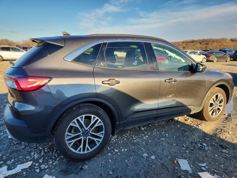 Photo 3 from auction – 2020 FORD ESCAPE SEL with VIN 1FMCU9H62LUC43574