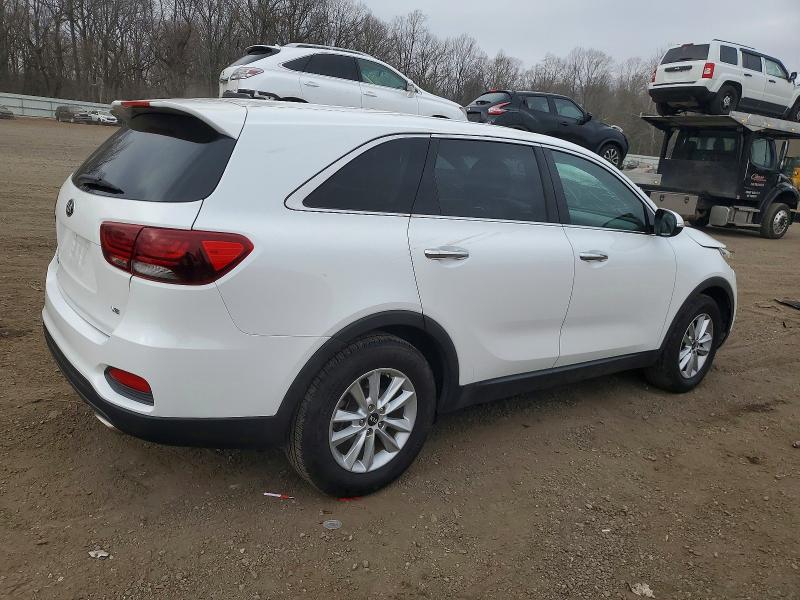 Photo 3 from auction – 2019 KIA SORENTO with VIN 5XYPG4A54KG509873