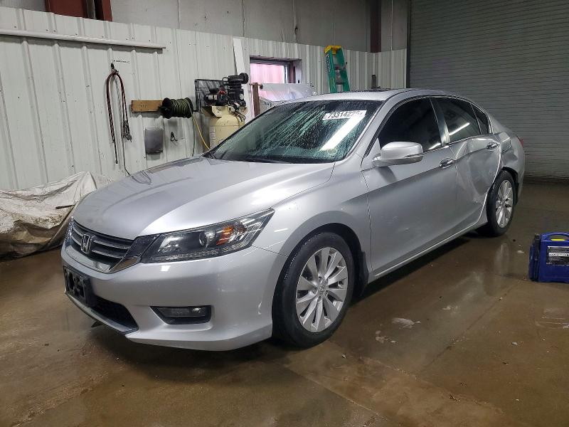 HONDA ACCORD 2015 with VIN 1HGCR2F89FA165593 - Photo from auction