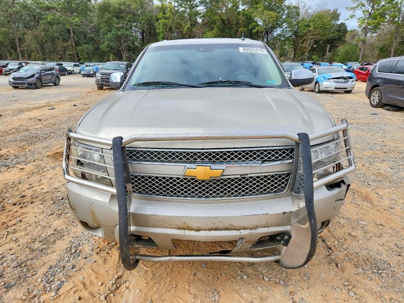 Photo 5 from auction – 2009 CHEVROLET SUBURBAN with VIN 1GNFC36079R251687