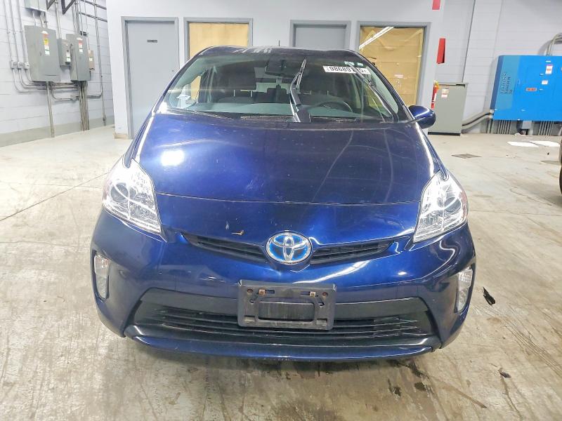 Photo 5 from auction – 2013 TOYOTA PRIUS with VIN JTDKN3DU7D1648489