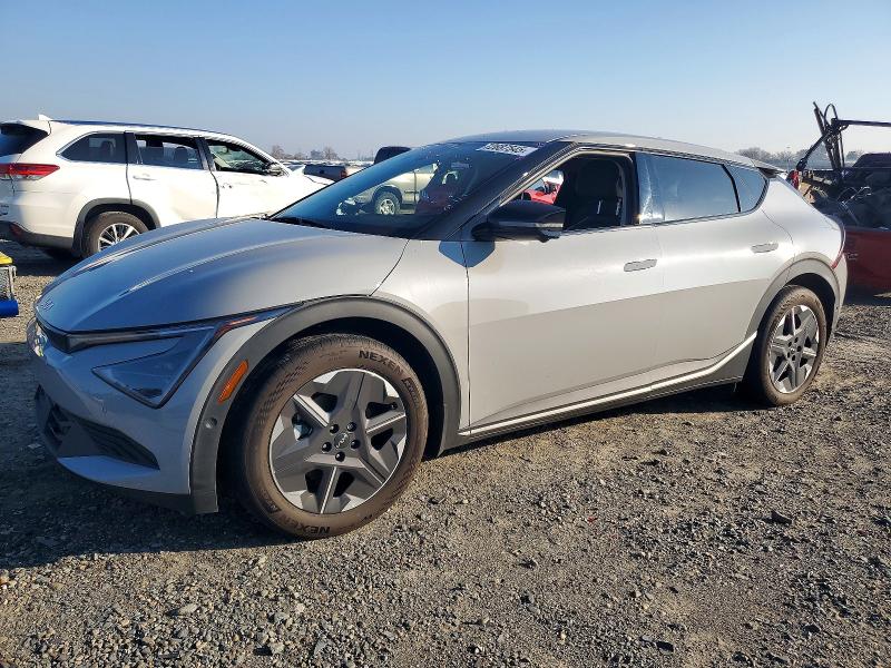 KIA EV6 2025 with VIN 5XYC34JA9SG010025 - Photo from auction
