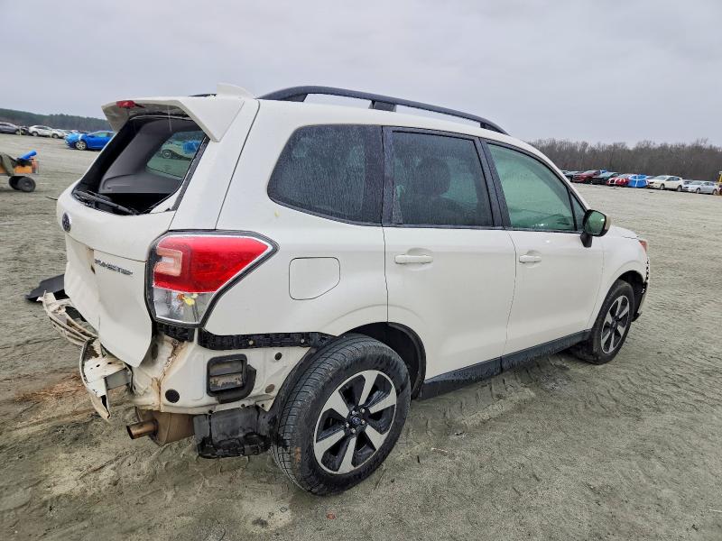 Photo 3 from auction – 2018 SUBARU FORESTER 2 with VIN JF2SJAEC0JH434115