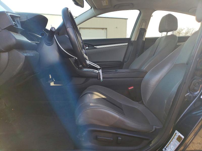 Photo 7 from auction – 2016 HONDA CIVIC TOUR with VIN 19XFC1F95GE216683