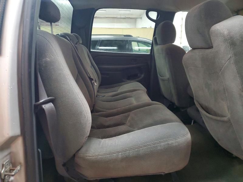 Photo 10 from auction – 2005 CHEVROLET SILVERADO with VIN 1GCHK23275F877742