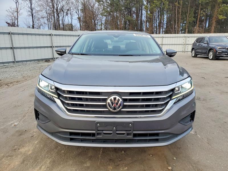 Photo 5 from auction – 2022 VOLKSWAGEN PASSAT SE with VIN 1VWSA7A33NC003985