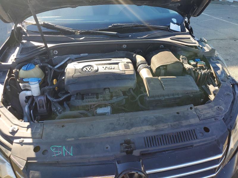 Photo 11 from auction – 2015 VOLKSWAGEN PASSAT S with VIN 1VWAS7A33FC112134