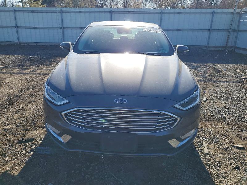 Photo 5 from auction – 2017 FORD FUSION with VIN 3FA6P0RUXHR225703