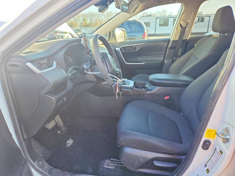 Photo 7 from auction – 2021 TOYOTA RAV4 LE with VIN 2T3H1RFV7MW151605