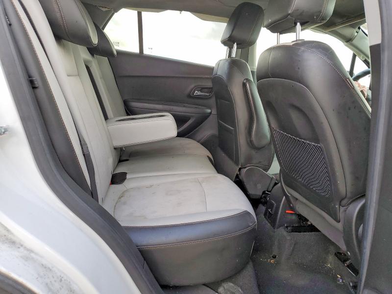 Photo 11 from auction – 2021 CHEVROLET TRAX 1LT with VIN KL7CJLSB1MB330408