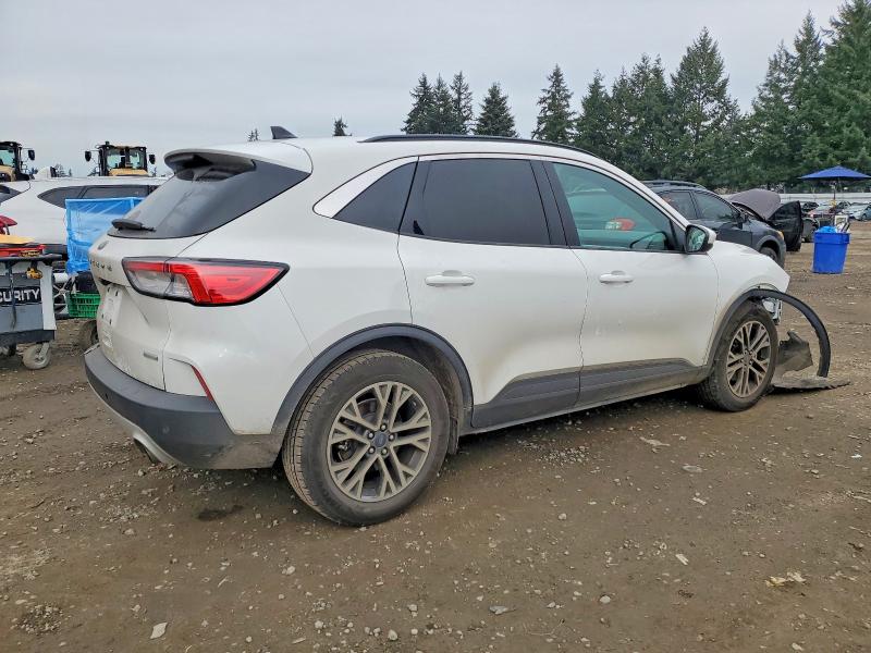 Photo 3 from auction – 2020 FORD ESCAPE with VIN 1FMCU0H61LUA81058