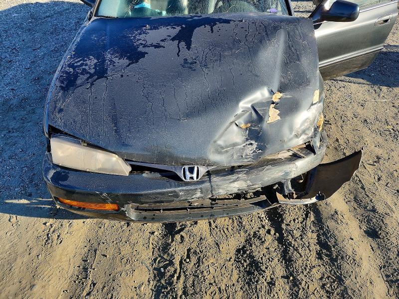 Photo 11 from auction – 1996 HONDA ACCORD EX with VIN 1HGCD5667TA162220
