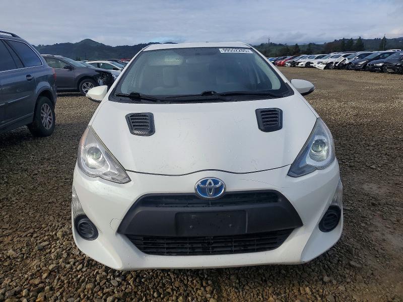 Photo 5 from auction – 2015 TOYOTA PRIUS C with VIN JTDKDTB32F1088039