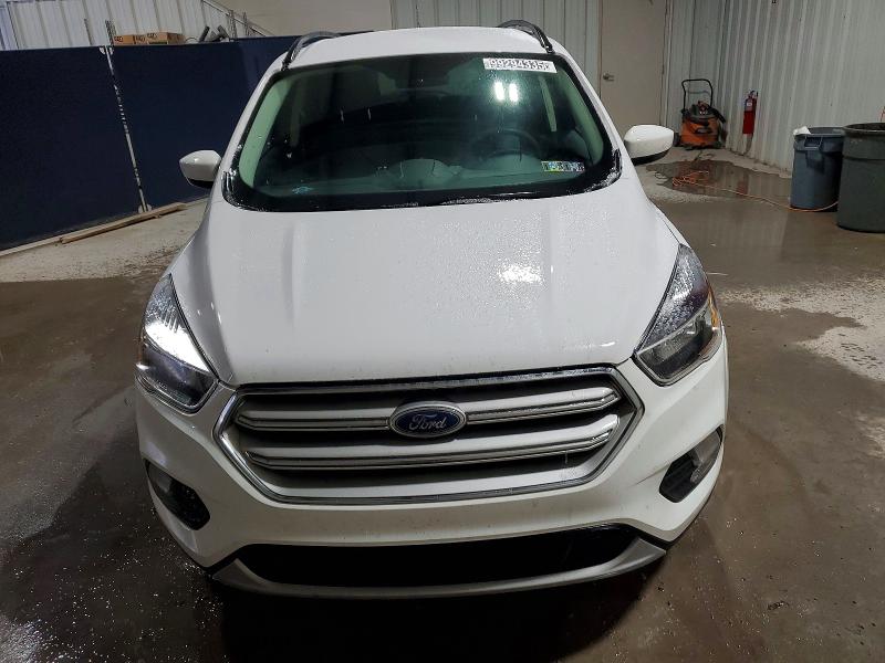Photo 5 from auction – 2018 FORD ESCAPE SE with VIN 1FMCU9GD5JUD60756