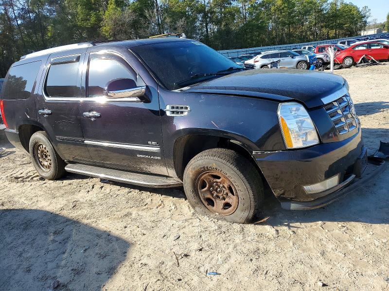 Photo 4 from auction – 2014 CADILLAC ESCALADE L with VIN 1GYS4BEF0ER192992