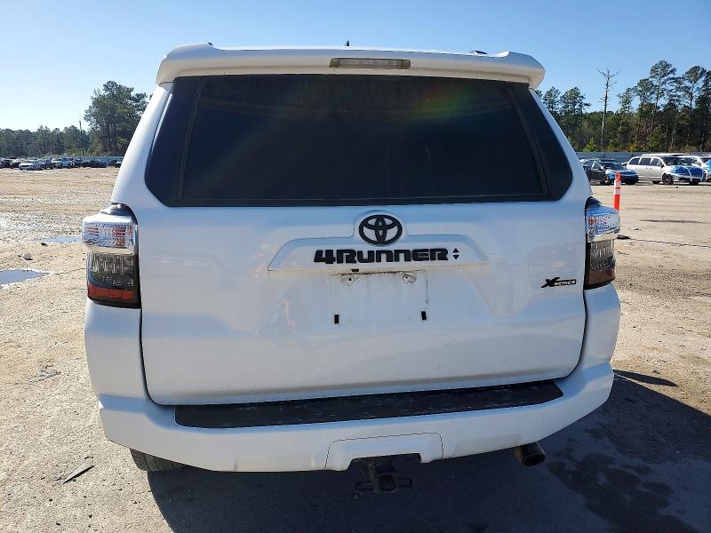 Photo 6 from auction – 2023 TOYOTA 4RUNNER SE with VIN JTEMU5JR0P6150497