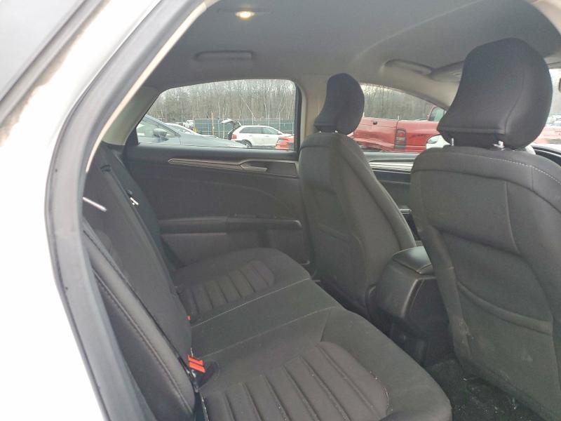 Photo 10 from auction – 2017 FORD FUSION with VIN 3FA6P0H74HR387354