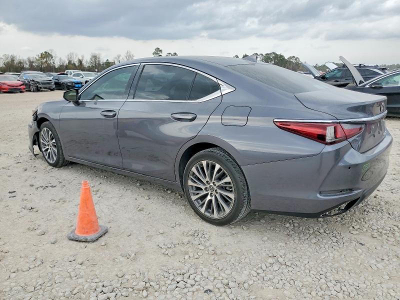 Photo 2 from auction – 2019 LEXUS ES 350 with VIN 58ABZ1B17KU034656