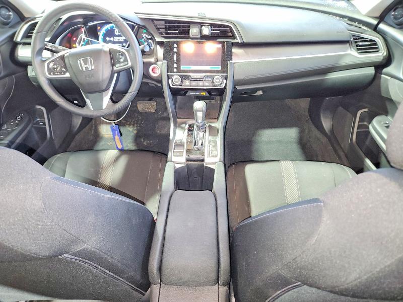 Photo 8 from auction – 2018 HONDA CIVIC EX with VIN 19XFC2F71JE035138