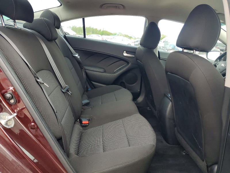 Photo 10 from auction – 2018 KIA FORTE with VIN 3KPFK4A71JE204158