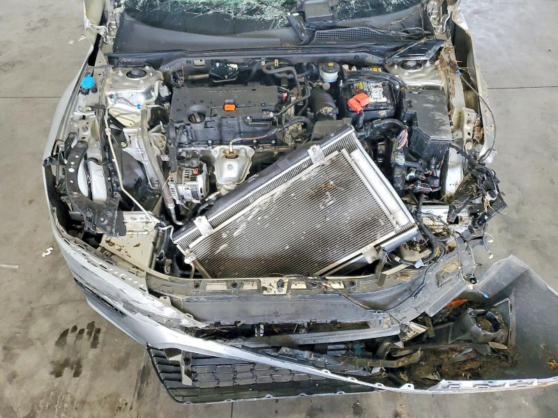 Photo 11 from auction – 2022 HONDA CIVIC SPOR with VIN 2HGFE2F59NH557312