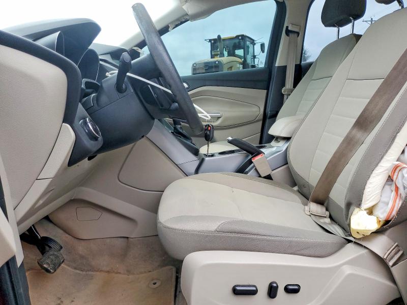 Photo 7 from auction – 2015 FORD ESCAPE SE with VIN 1FMCU9G9XFUA68376