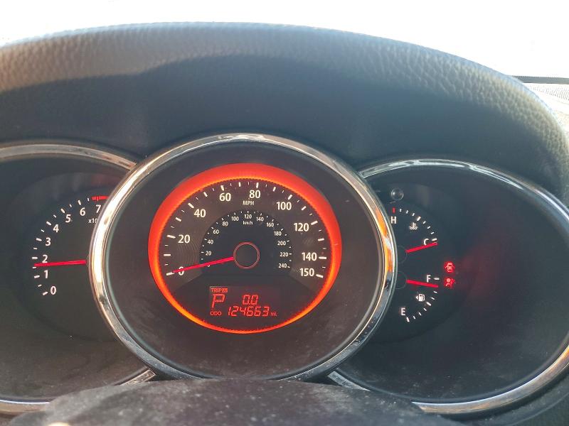 Photo 9 from auction – 2013 KIA SORENTO SX with VIN 5XYKWDA20DG398390