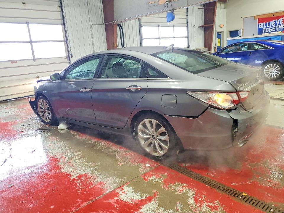 Photo 2 from auction – 2011 HYUNDAI SONATA SE with VIN 5NPEC4AC1BH152579