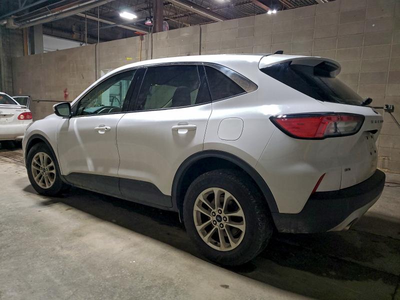 Photo 2 from auction – 2020 FORD ESCAPE SE with VIN 1FMCU9G61LUA77856
