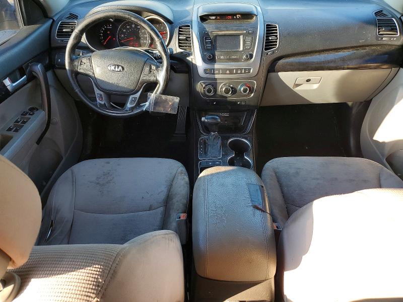 Photo 8 from auction – 2015 KIA SORENTO LX with VIN 5XYKT4A60FG658110