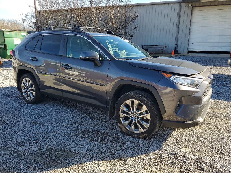 Photo 4 from auction – 2021 TOYOTA RAV4 XLE P with VIN 2T3C1RFV8MW157942