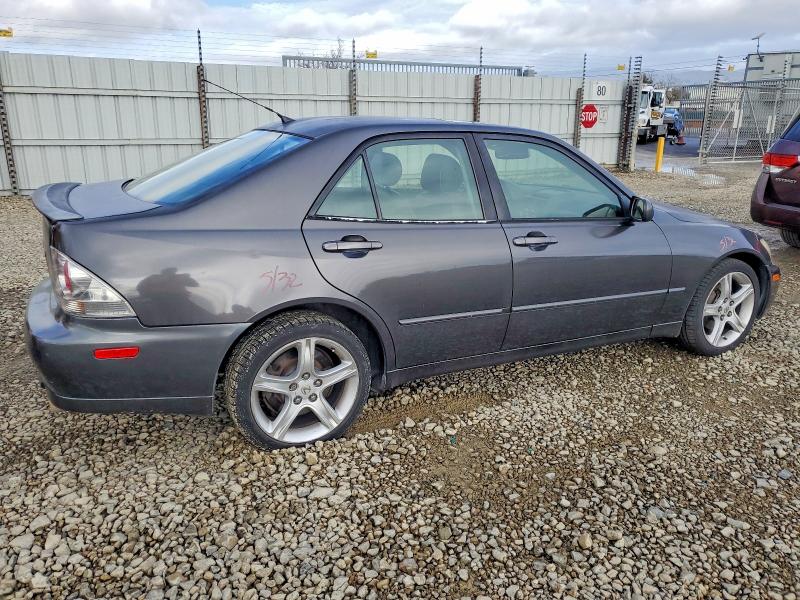 Photo 3 from auction – 2005 LEXUS IS 300 with VIN JTHBD192950095381