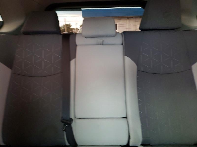 Photo 10 from auction – 2020 TOYOTA RAV4 XLE with VIN 2T3W1RFVXLC048590