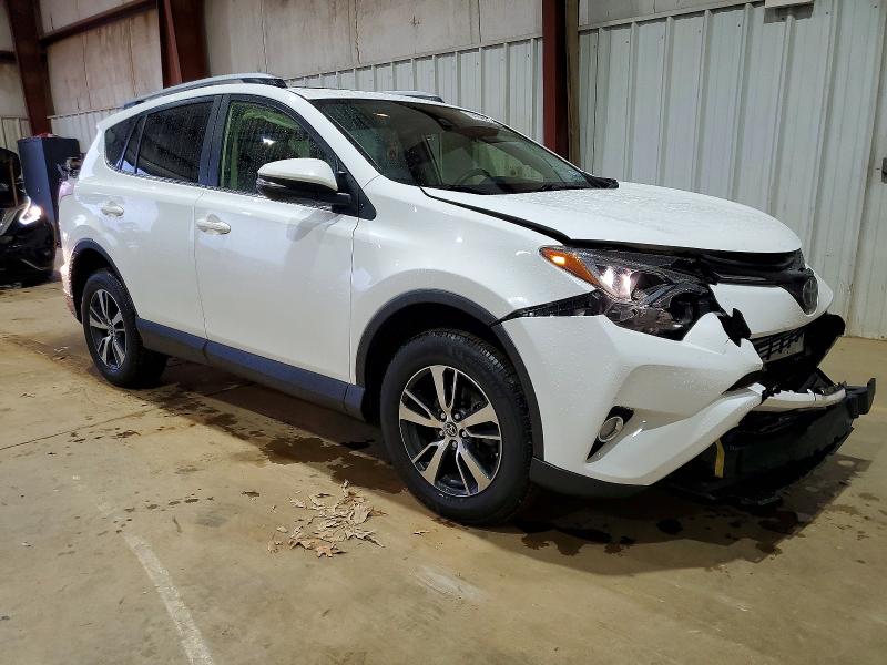 Photo 4 from auction – 2017 TOYOTA RAV4 XLE with VIN JTMWFREV3HJ132273