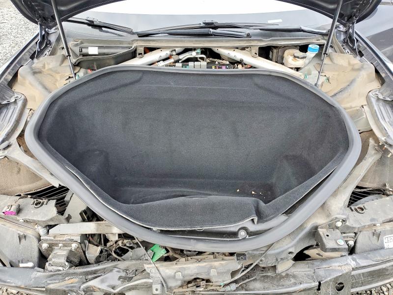 Photo 12 from auction – 2015 TESLA MODEL S with VIN 5YJSA1E2XFF118153