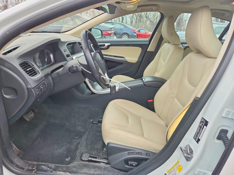 Photo 7 from auction – 2017 VOLVO S60 PREMIE with VIN LYV402HK1HB133271