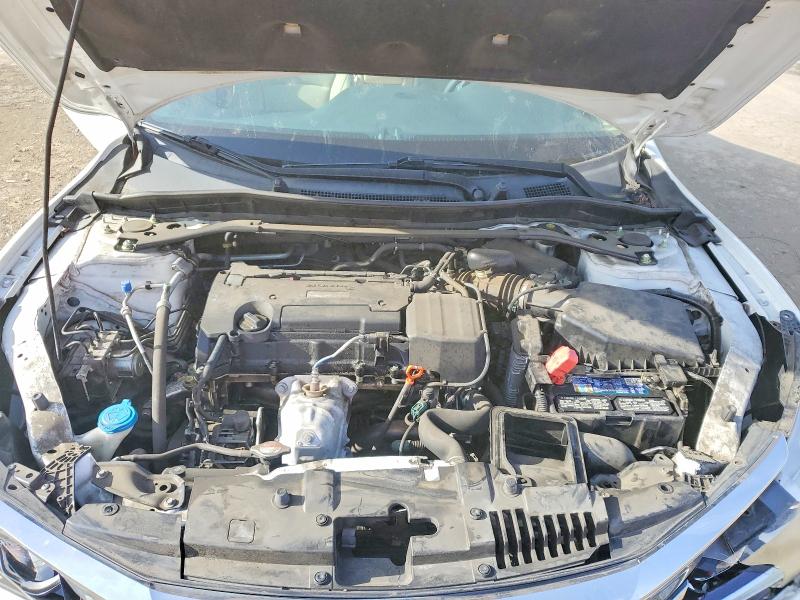 Photo 11 from auction – 2016 HONDA ACCORD with VIN 1HGCR2F72GA214240