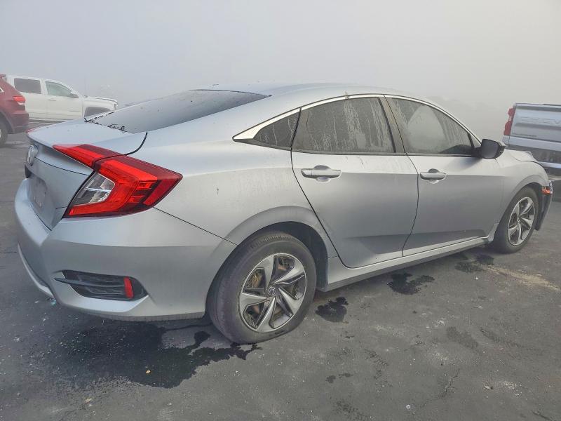 Photo 3 from auction – 2019 HONDA CIVIC with VIN 19XFC2F68KE212468