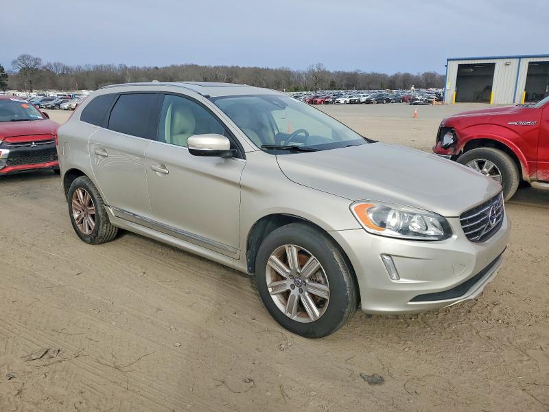 Photo 4 from auction – 2017 VOLVO XC60 T5 IN with VIN YV440MDU8H2018894