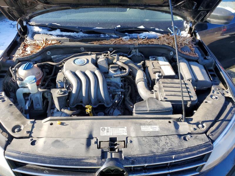 Photo 11 from auction – 2015 VOLKSWAGEN JETTA with VIN 3VW2K7AJ8FM252343