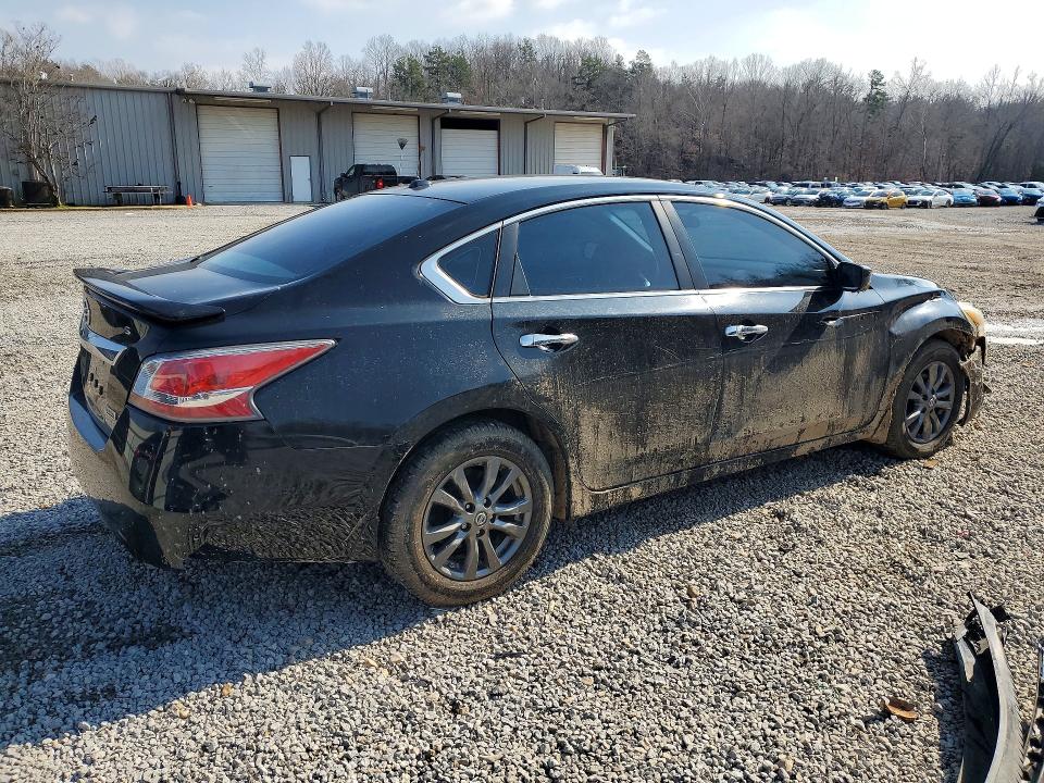 Photo 3 from auction – 2015 NISSAN ALTIMA 2.5 with VIN 1N4AL3AP5FC570727