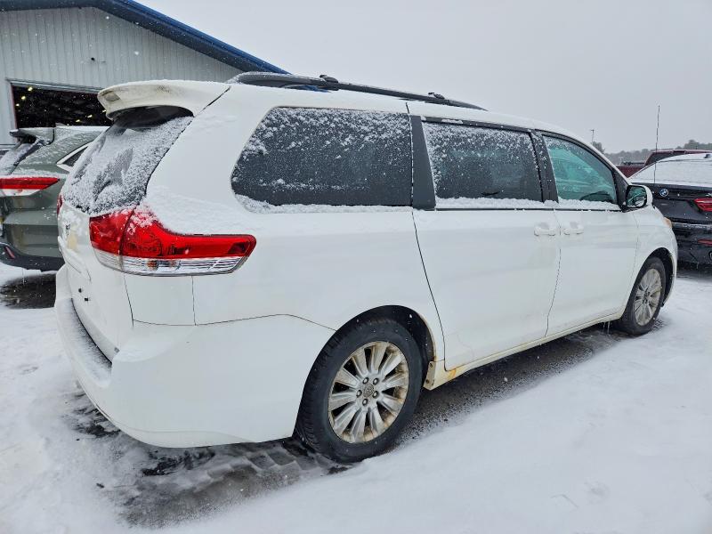 Photo 3 from auction – 2012 TOYOTA SIENNA LE with VIN 5TDJK3DC8CS039988